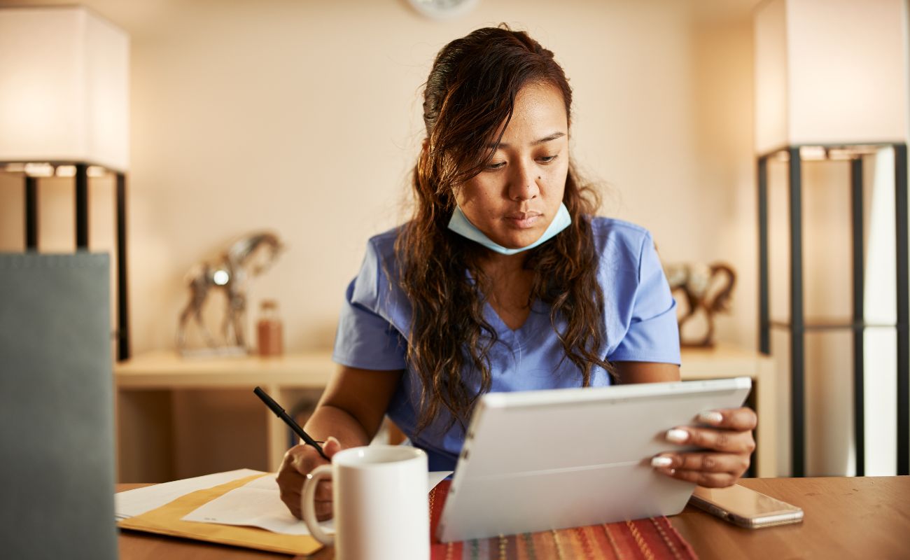 La libera professione infermieristica in Italia: vantaggi, limiti e difficoltà