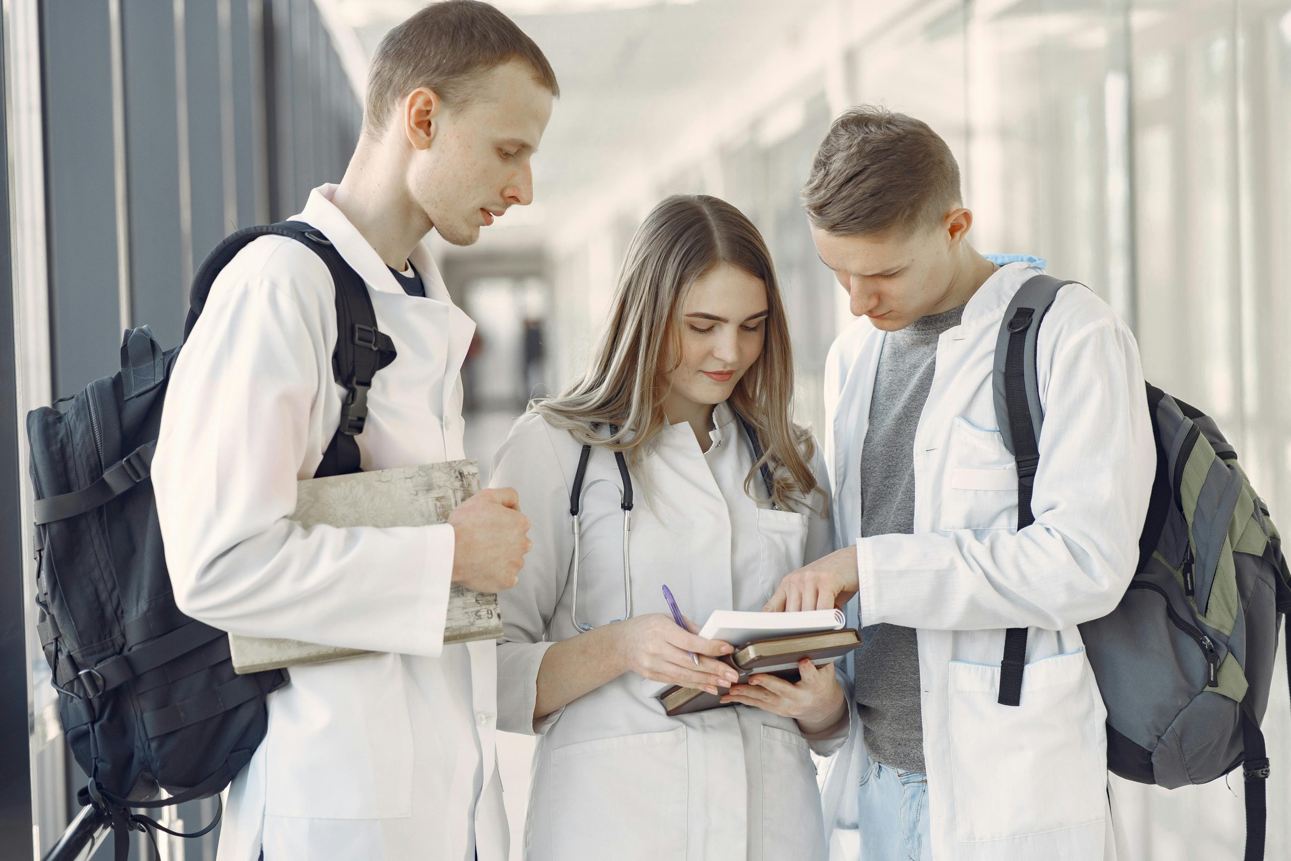 Il Boom degli Iscritti alle Facoltà di Medicina: Quali Sfide e Opportunità si Nascondono dietro i Numeri Record